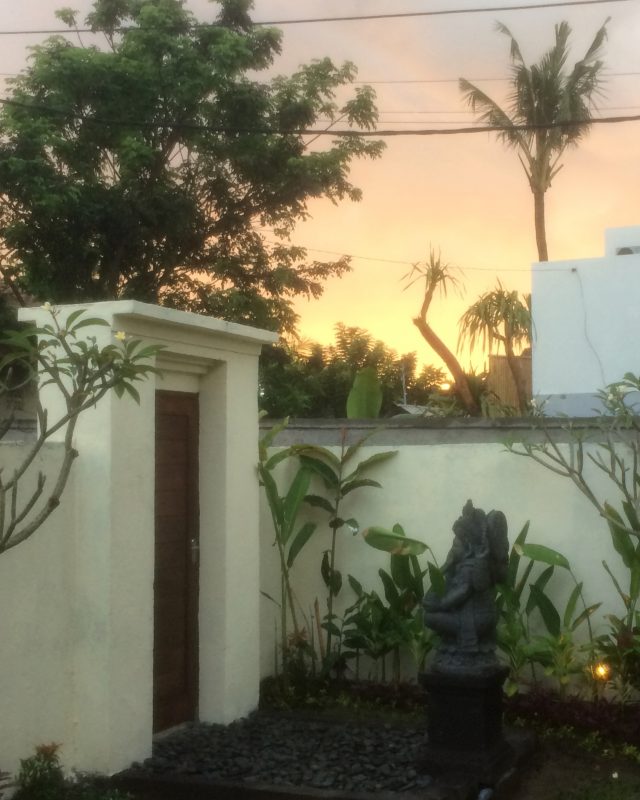 Premières lueurs du matin, Ubud