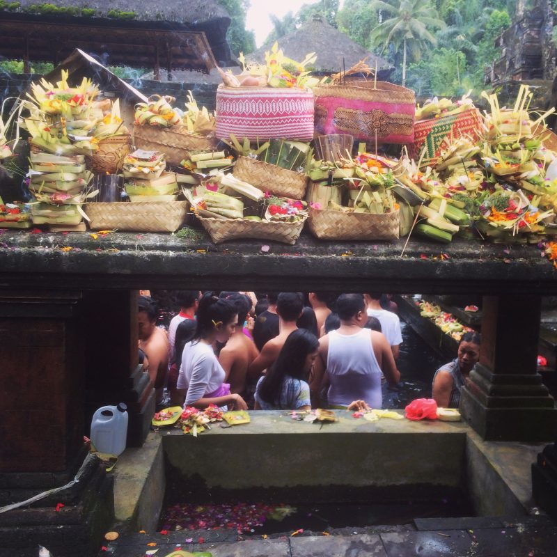 Offrandes Tirta Empul, Bali
