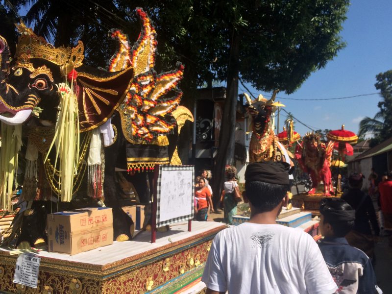 Sarcophages, crémation, Bali