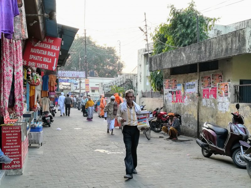 Scènes de rue, Ram Jhula, Rishikesh, Inde